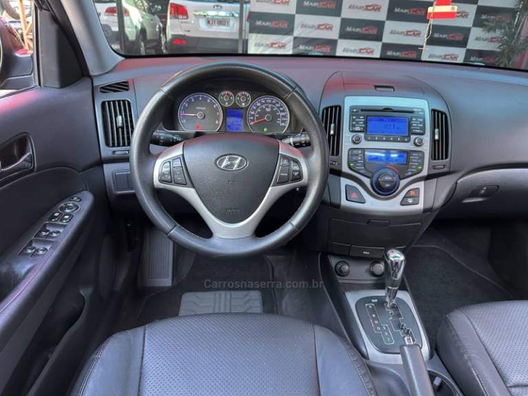HYUNDAI - I30 - 2011/2011 - Preta - R$ 50.900,00