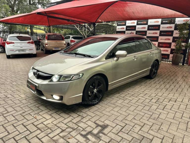 HONDA - CIVIC - 2008/2008 - Dourada - R$ 50.900,00