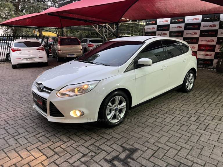 FORD - FOCUS - 2014/2014 - Branca - R$ 51.900,00