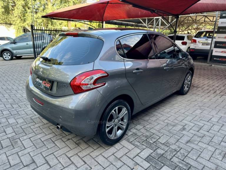 PEUGEOT - 208 - 2014/2014 - Cinza - R$ 48.900,00