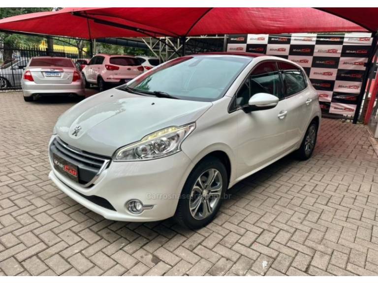 PEUGEOT - 208 - 2014/2014 - Branca - R$ 50.900,00