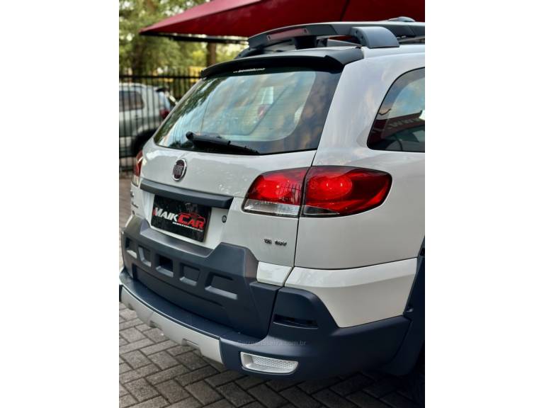 FIAT - PALIO - 2011/2011 - Branca - R$ 43.900,00